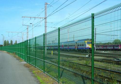 Системы ограждений железных дорог и автомагистралей в Ханты-Мансийском