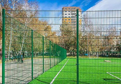 2Д забор для футбольной площадки в Ханты-Мансийском