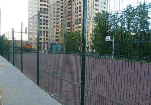 3Д забор для футбольной площадки в Ханты-Мансийском